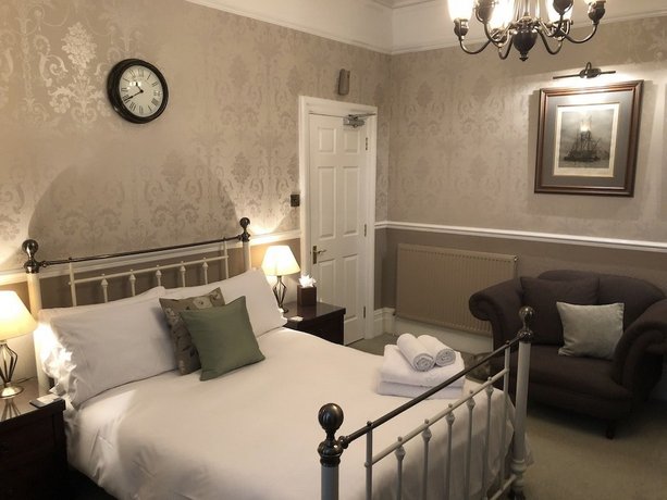 The Mayfair guest house self catering 킹 조지 V 그레이빙 독 United Kingdom thumbnail