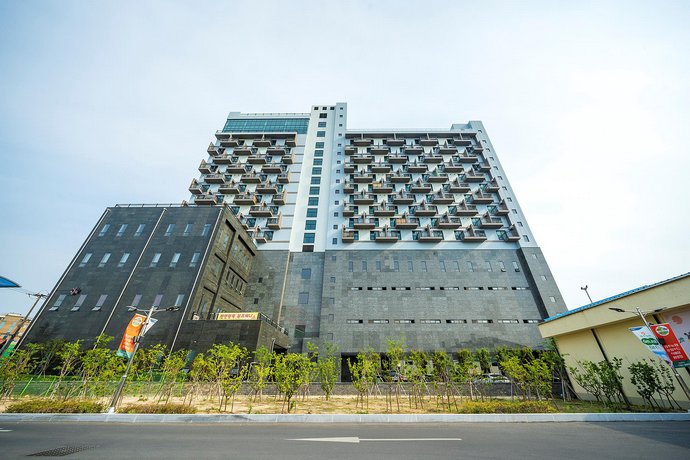 The Terrace Hotel Gyeongju Yongdamjeong Pavilion South Korea thumbnail