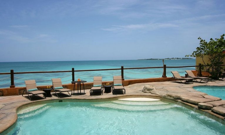 Marley Resort & Spa Discovery Island Bahamas thumbnail