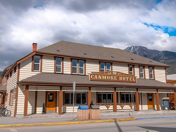 Canmore Hotel Hostel Grotto Canyon Canada thumbnail