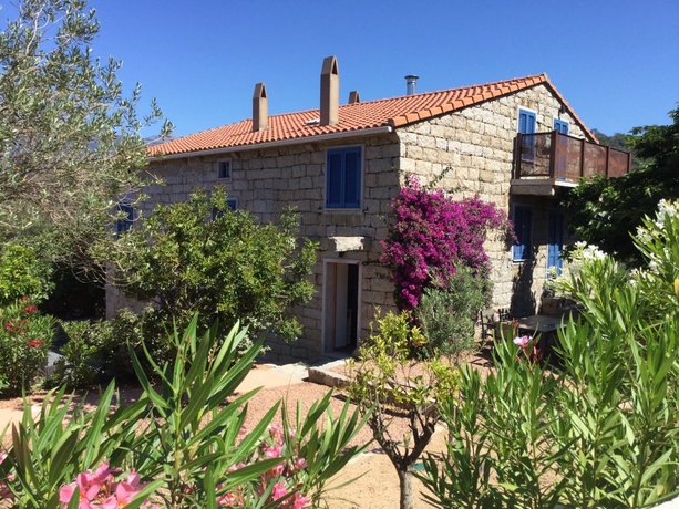 Le moulin Figari Figari Sud-Corse Airport France thumbnail