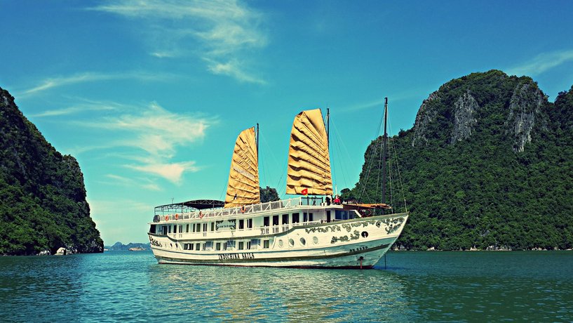 Indochina Sails Premium Halong Powered by ASTON Ha Long Bay Vietnam thumbnail