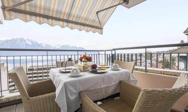 Alpine Stunning and modern Apartment / Montreux 샤틀라 캐슬 Switzerland thumbnail