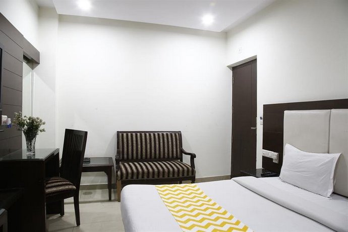 Fabhotel Pride Inn Madhapur Hyderabad Information Technology Engineering Consultancy City India thumbnail