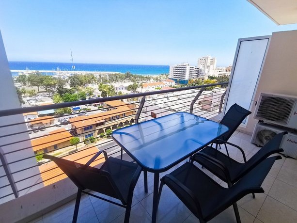 Laila's Luxury Seaview Apartments Larnaca Port Cyprus thumbnail