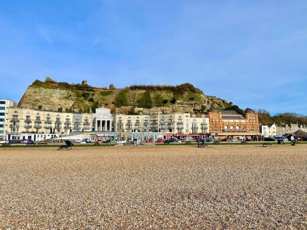 Stunning 2 bed with Sea View in Hastings Old Town Blue Reef Aquarium Hastings United Kingdom thumbnail