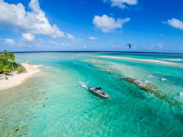 Ninamu Resort - All Inclusive Tikehau French Polynesia thumbnail