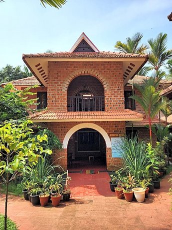 God's Own Country Ayurveda Resorts Dr. Franklin's Panchakarma Institute & Research Centre India thumbnail