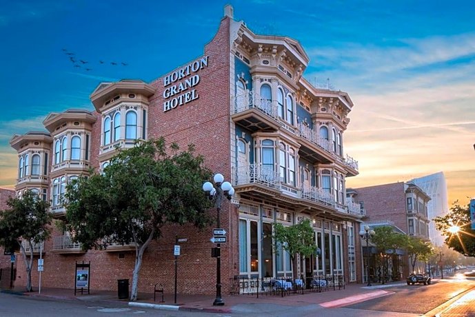 Horton Grand Hotel Courtyard San Diego Gaslamp/Convention Center United States thumbnail