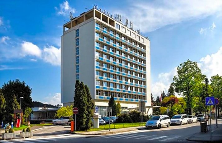 Hotel Magnolia Piestany Kolonadovy Most Slovakia thumbnail