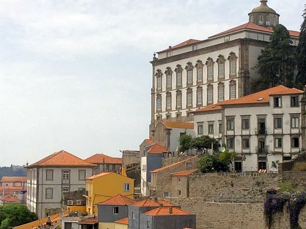 Arco Apartments Douro River Portugal thumbnail