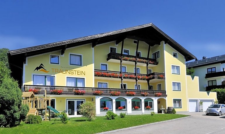 Panorama Hotel Traunstein Altmunster Austria thumbnail