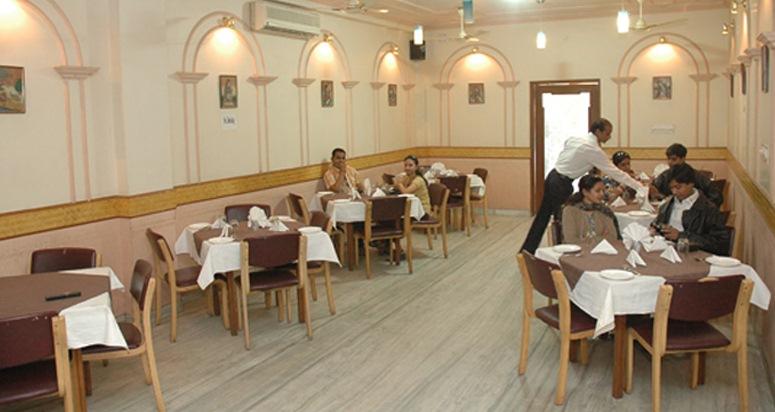 Hotel Raj Plaza