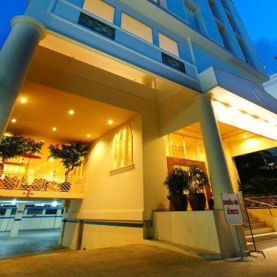 People Place Hotel 2