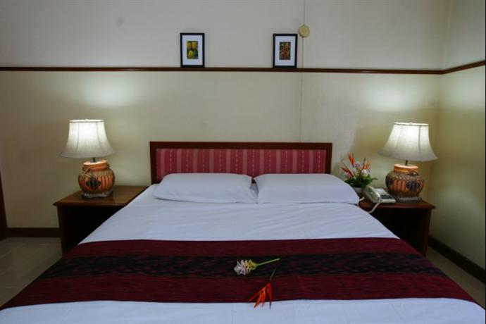 People Place Hotel 2