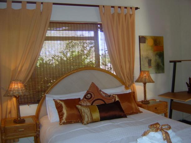 Pelican Place Guest Cottages