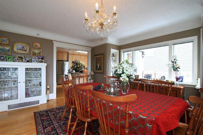 Crystal's View Bed & Breakfast
