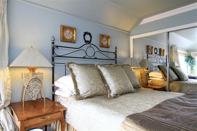 Crystal's View Bed & Breakfast
