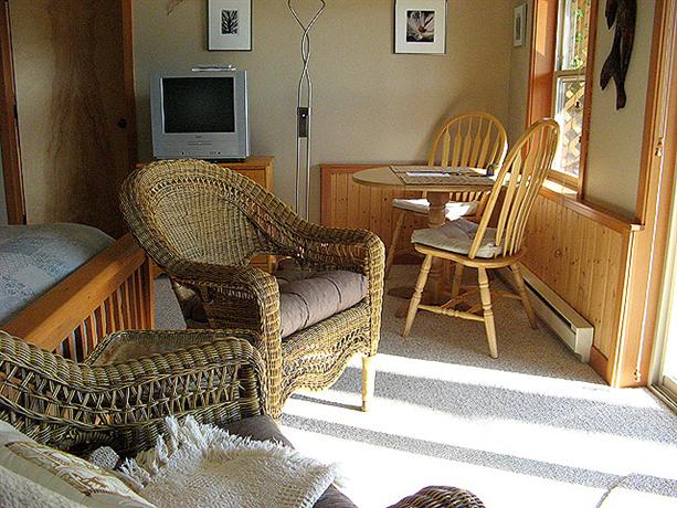 Reef Point Oceanfront Bed and Breakfast