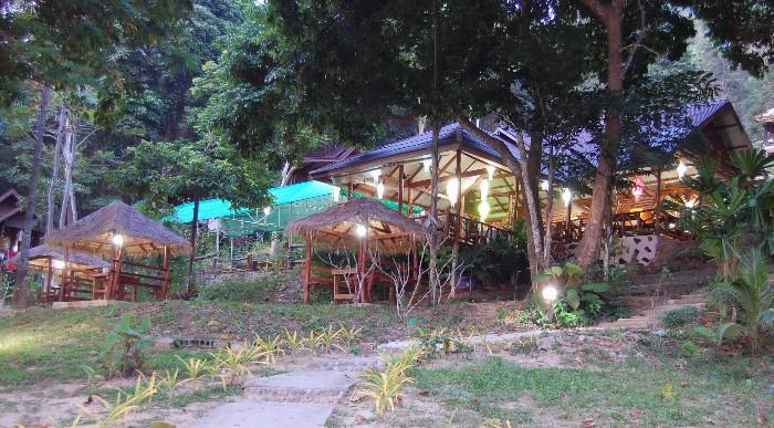 ติงไหรเบย์ รีสอร์ท