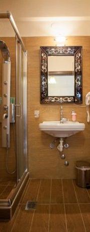 Oreiades Guesthouse