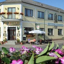 Retzerlandhof Familie Graf Zellerndorf Austria thumbnail