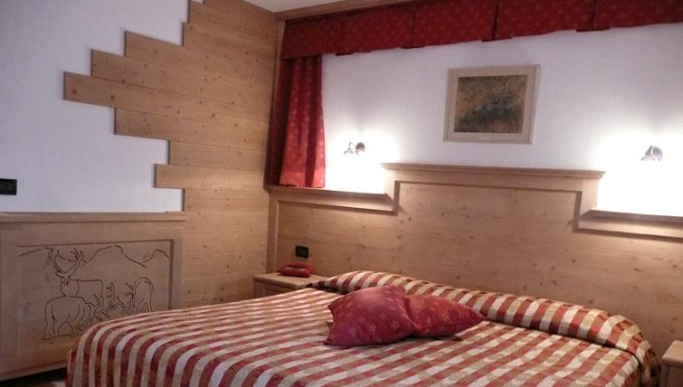 Hotel Bucaneve