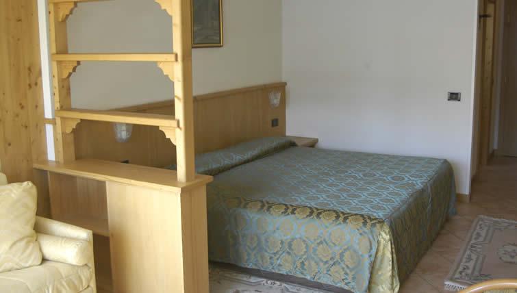 Hotel Bucaneve