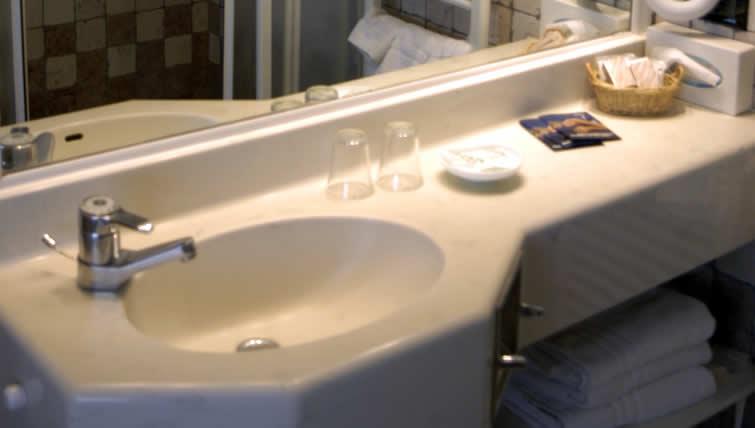 Hotel Bucaneve