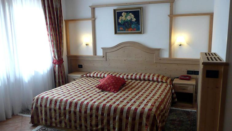 Hotel Bucaneve