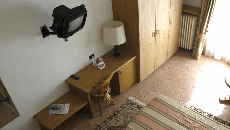 Hotel Bucaneve