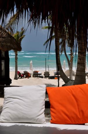 Shambala Petit Hotel