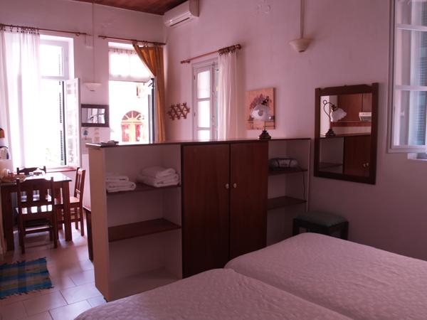 Silde Studios & Apartments
