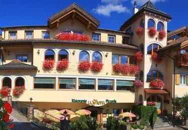 Family Hotel La Grotta Pian Peccei-Ciampedie Ski Lift Italy thumbnail