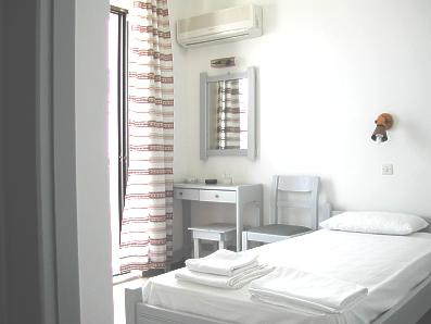 Smaragdine Beach Hotel