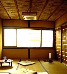 Hostel MUNDO (月土)