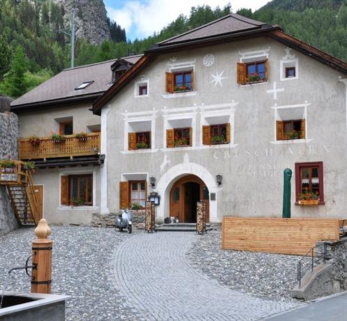 Hotel Restaurant Crusch Alba Lavin Switzerland thumbnail