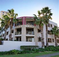 Gold Coast accommodation: Burleigh on the Beach