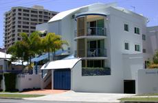 Gold Coast accommodation: Surfers Beach Resort One