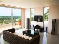 Tanawin Resort & Luxury Apartments