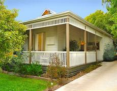 Melbourne accommodation: Courtyard Cottage of Healesville