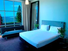 Sydney accommodation: Dive Hotel