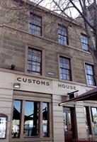 Hobart accommodation: Customs House Hotel