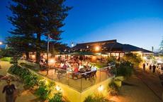 Byron Bay accommodation: Beach Hotel Resort