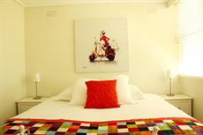 Melbourne accommodation: Colour Pop Fitzroy - 3 bedroom pet friendly