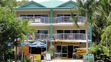 Cairns accommodation: The Beach Place