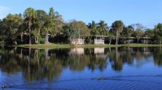 Hervey Bay accommodation: Sanctuary Lakes Fauna Retreat