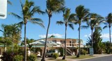 Bowen accommodation: Palm View Holiday Apartments
