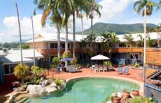 Cairns accommodation: Cairns New Chalon