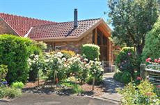 Melbourne accommodation: Langbrook Cottages